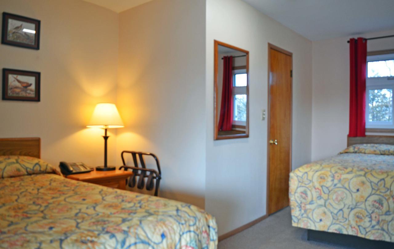 Little River Inn Motel Leon Bagian luar foto