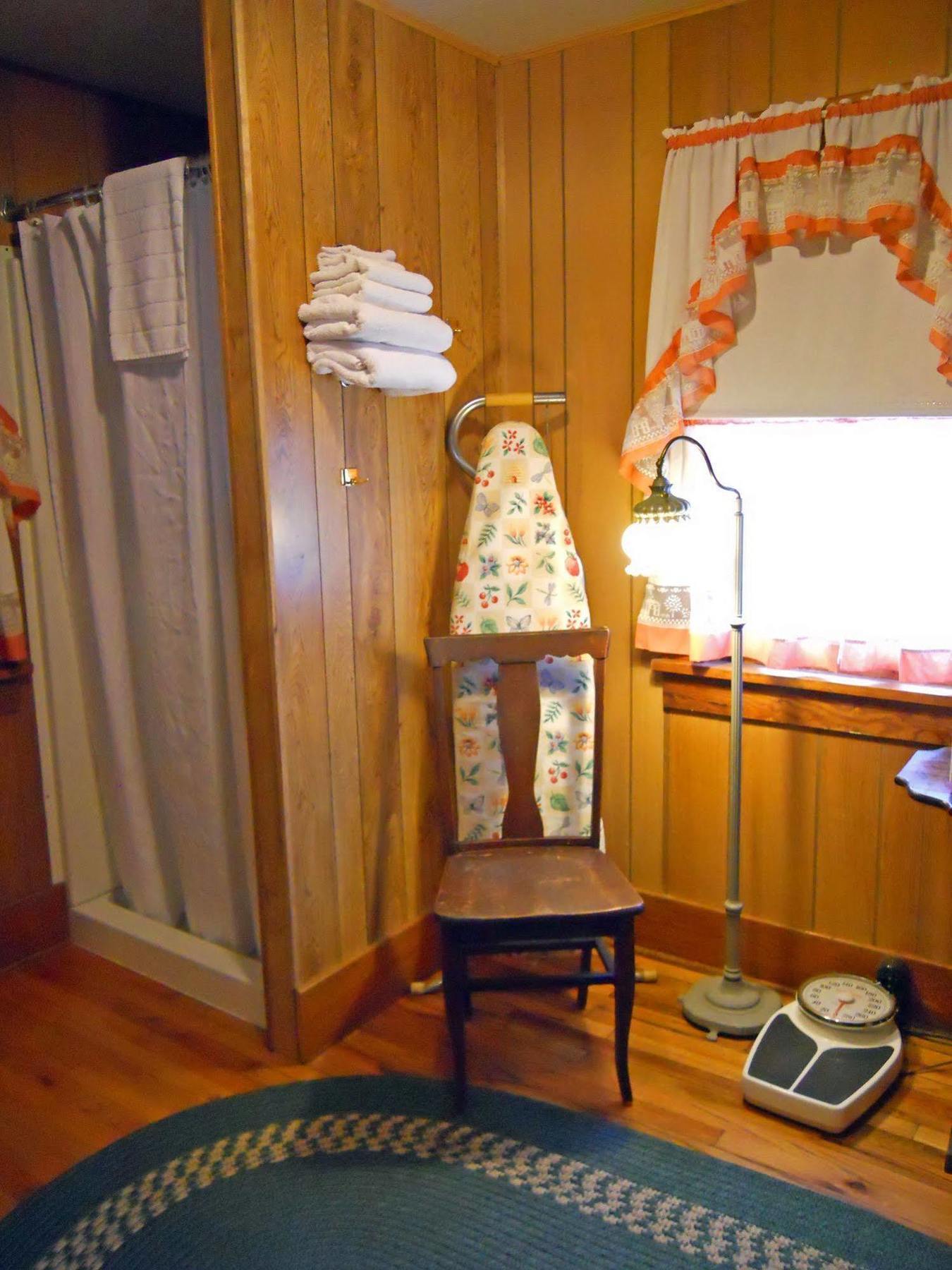 Little River Inn Motel Leon Bagian luar foto