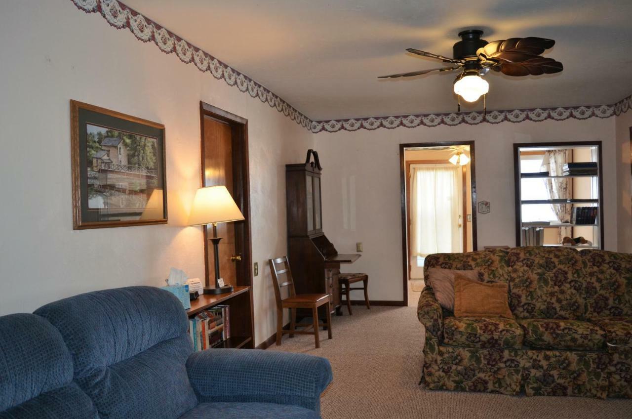 Little River Inn Motel Leon Bagian luar foto
