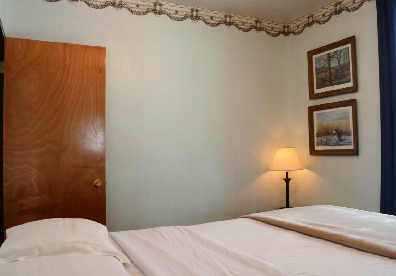 Little River Inn Motel Leon Bagian luar foto