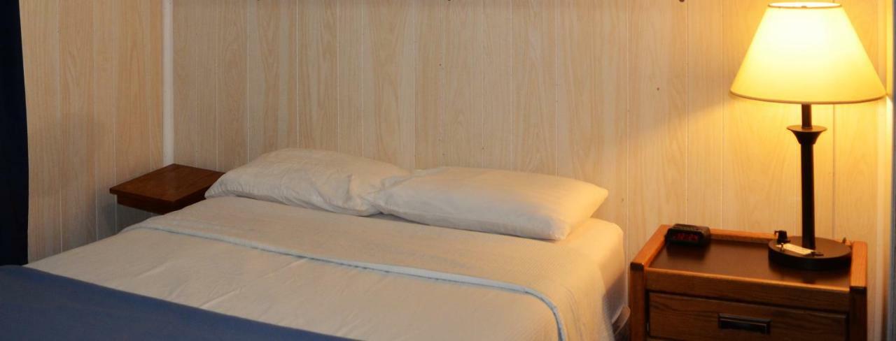 Little River Inn Motel Leon Bagian luar foto